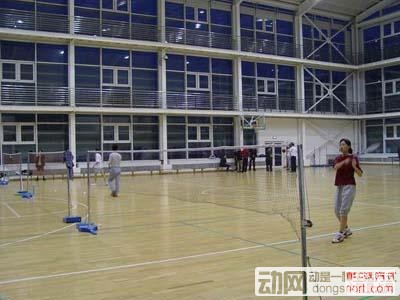 北京西城区八中羽毛球场预订