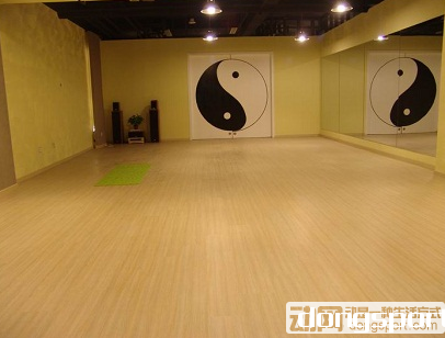 抱一堂太极瑜伽养生会馆